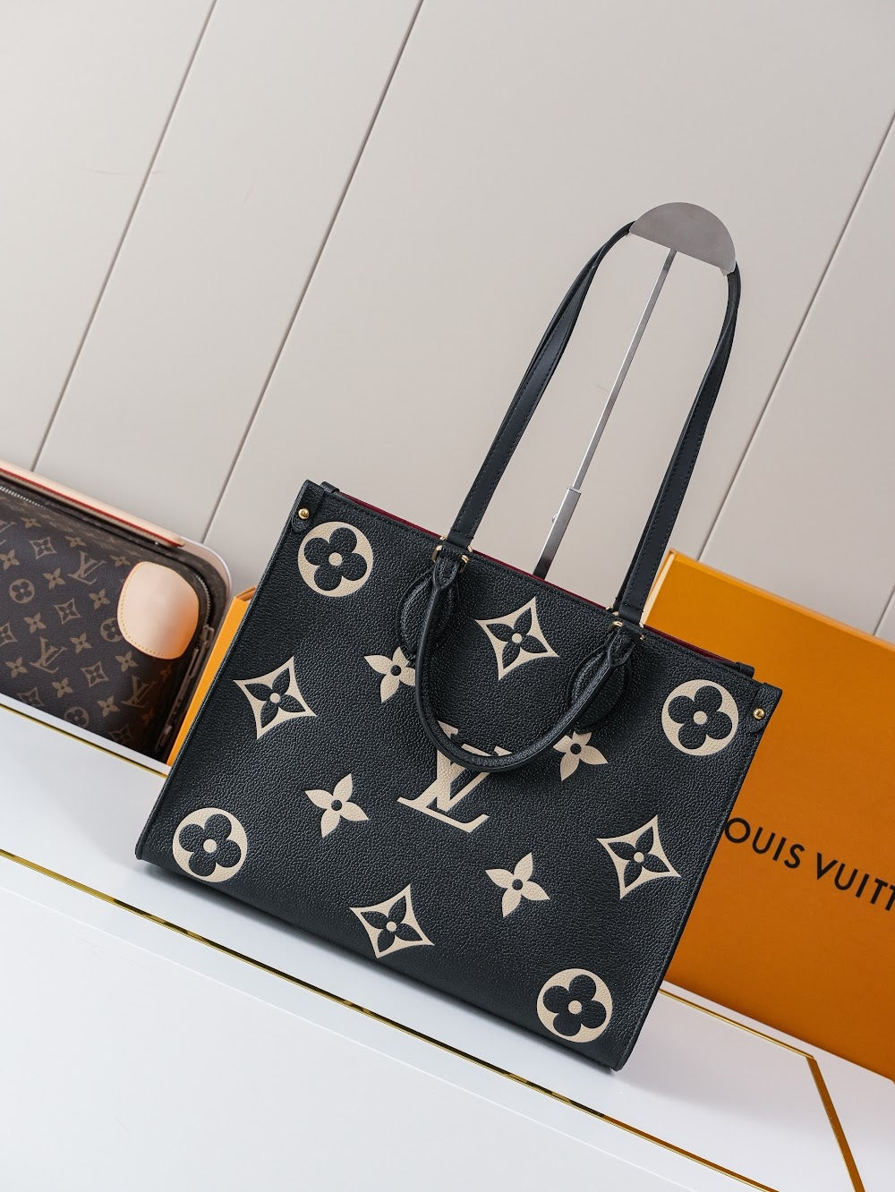 Dragons Bags ln Luxury Bag --81766