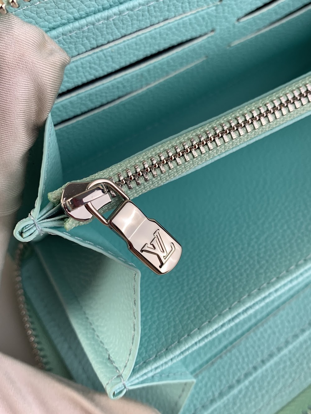Dragons Bags ln Luxury Bag --61152