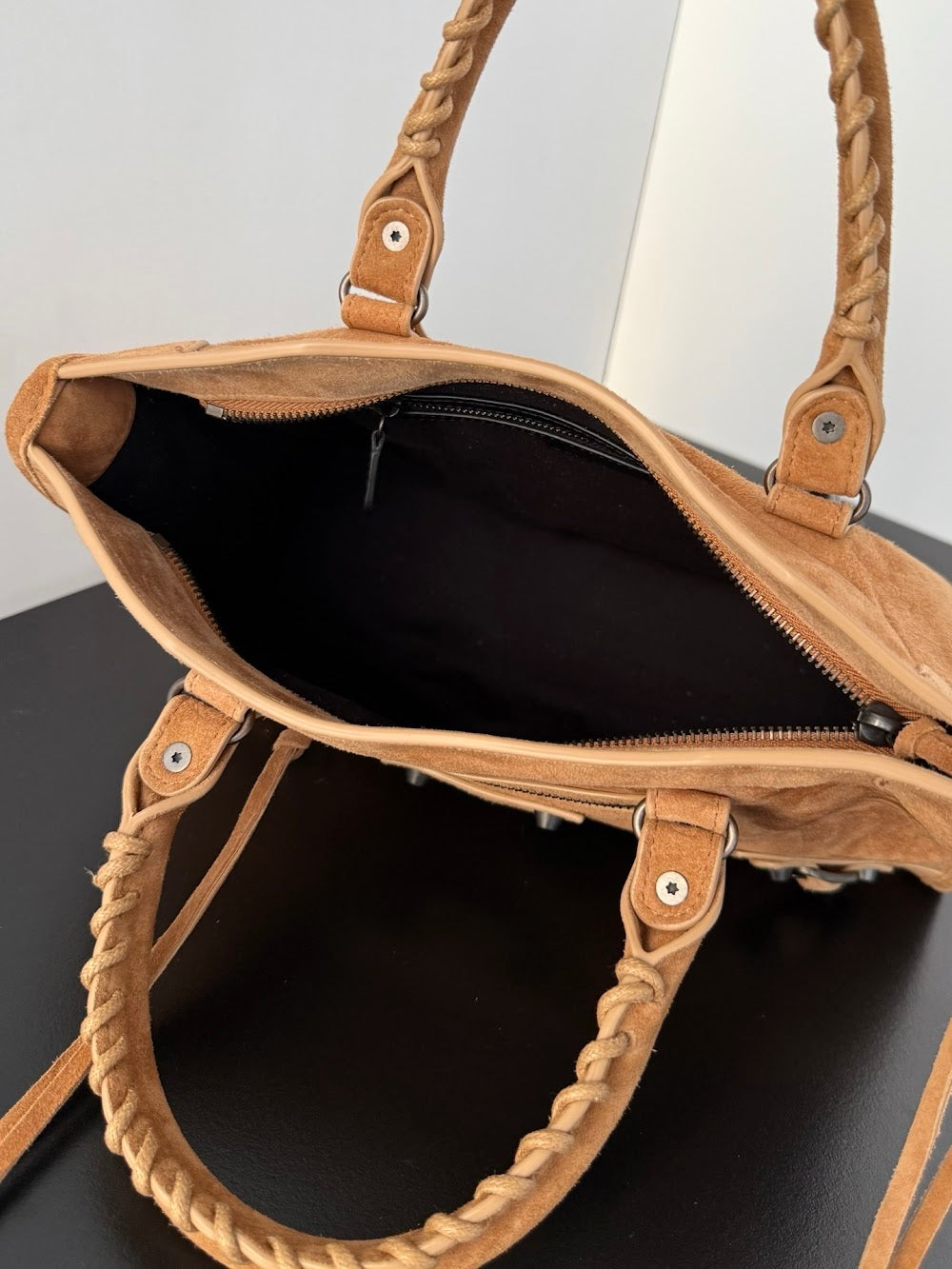 Dragons Bags Balenciaga Luxury Bag --111523