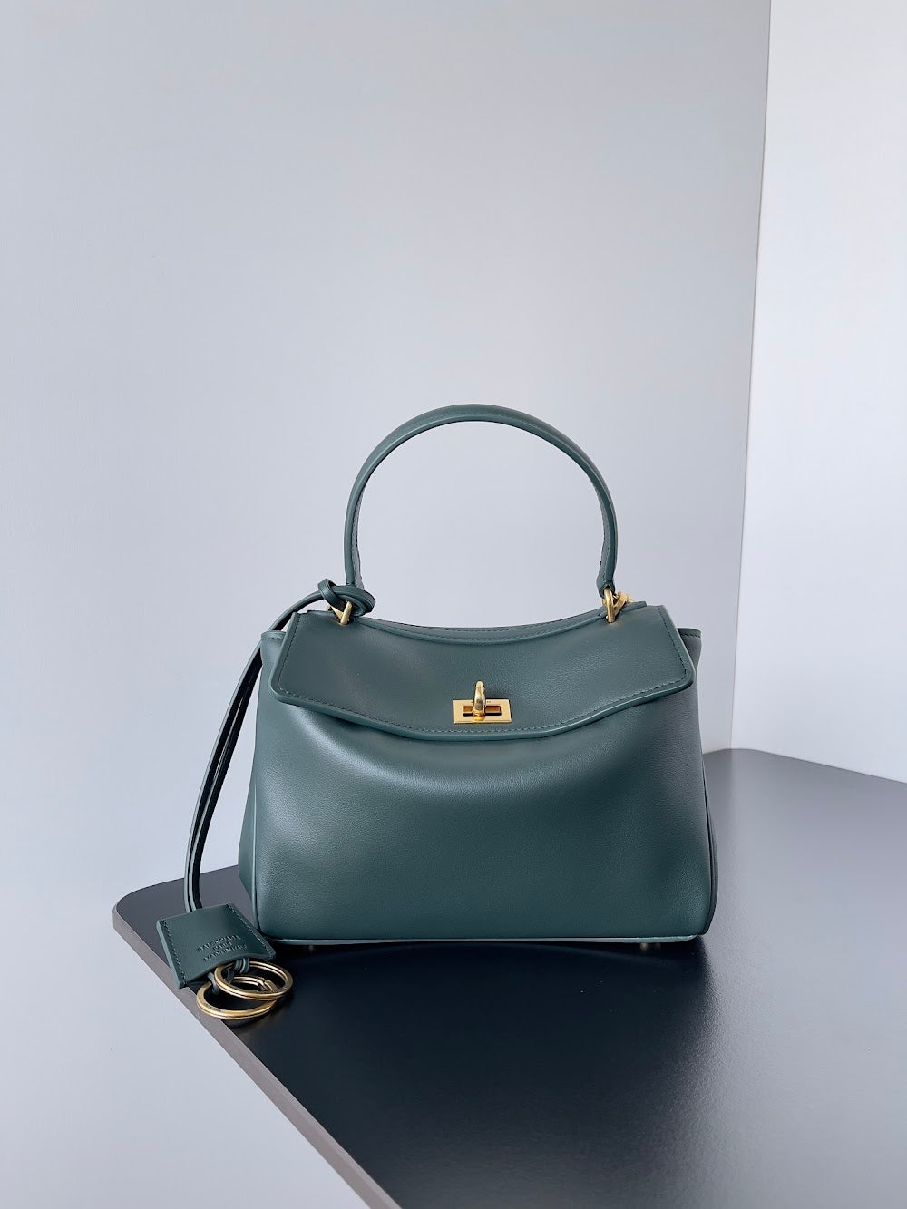 Dragons Bags Balenciaga Luxury Bag --110829
