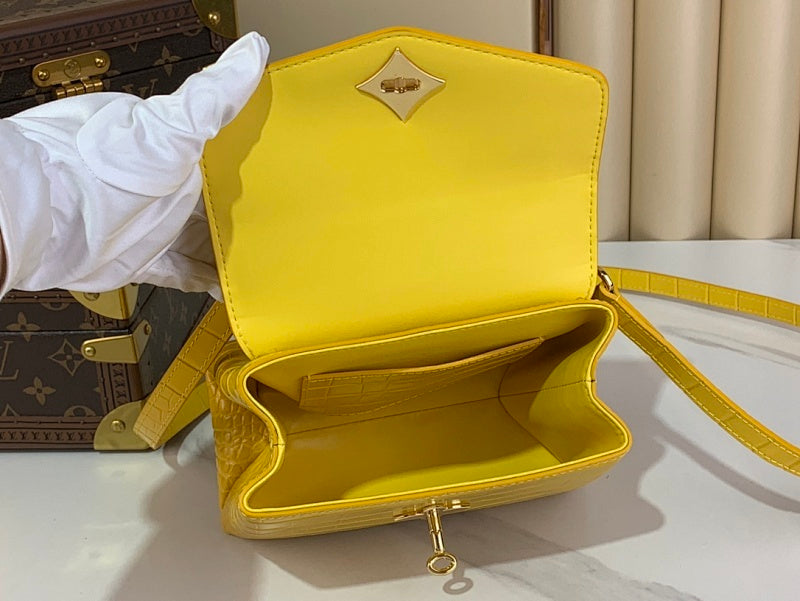Dragons Bags ln Luxury Bag --69544