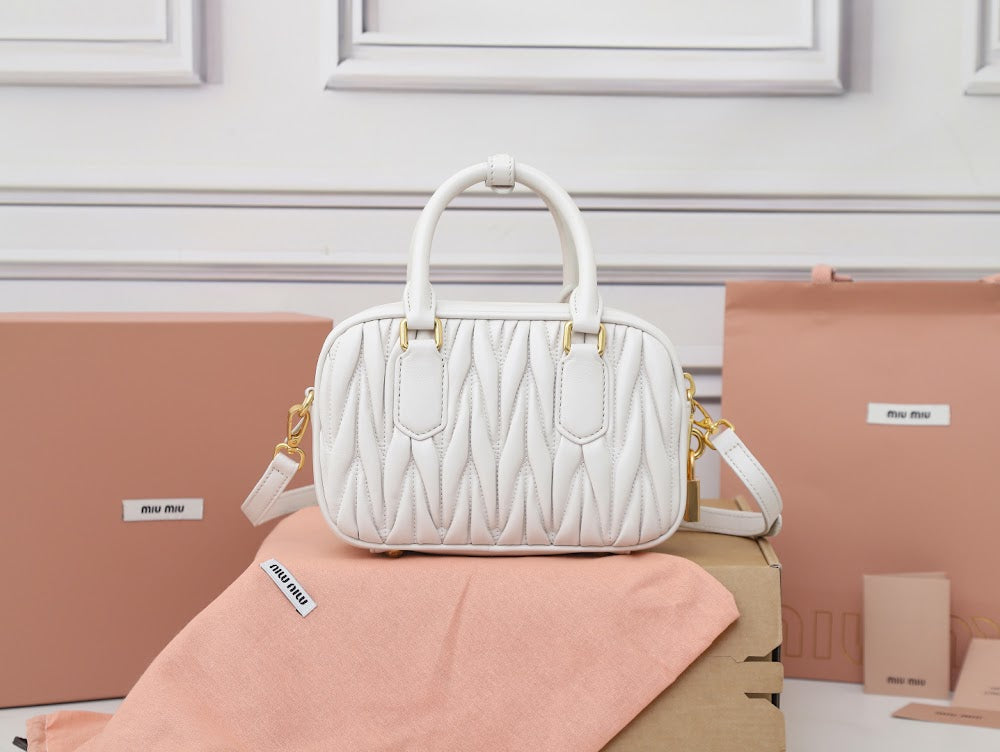 Dragons Bags Miun Miun Luxury Bag --122753