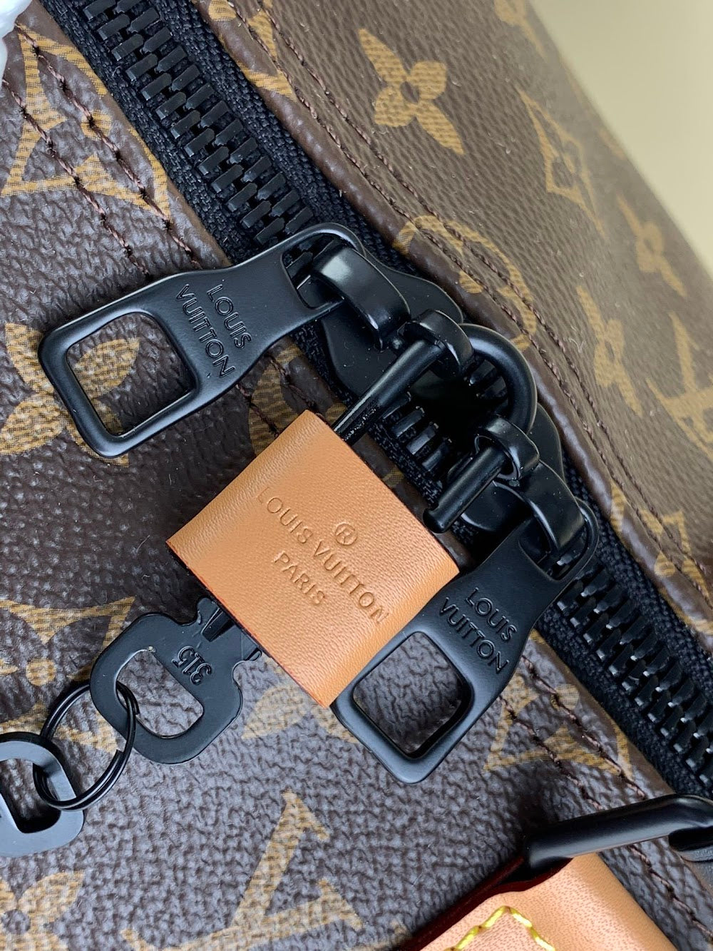 Dragons Bags ln Luxury Bag --61777