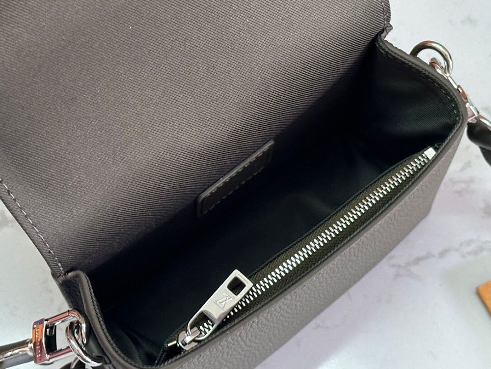 Dragons Bags ln Luxury Bag --70325