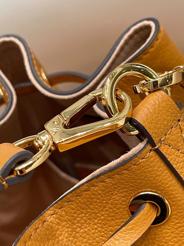 Dragons Bags ln Luxury Bag --60696