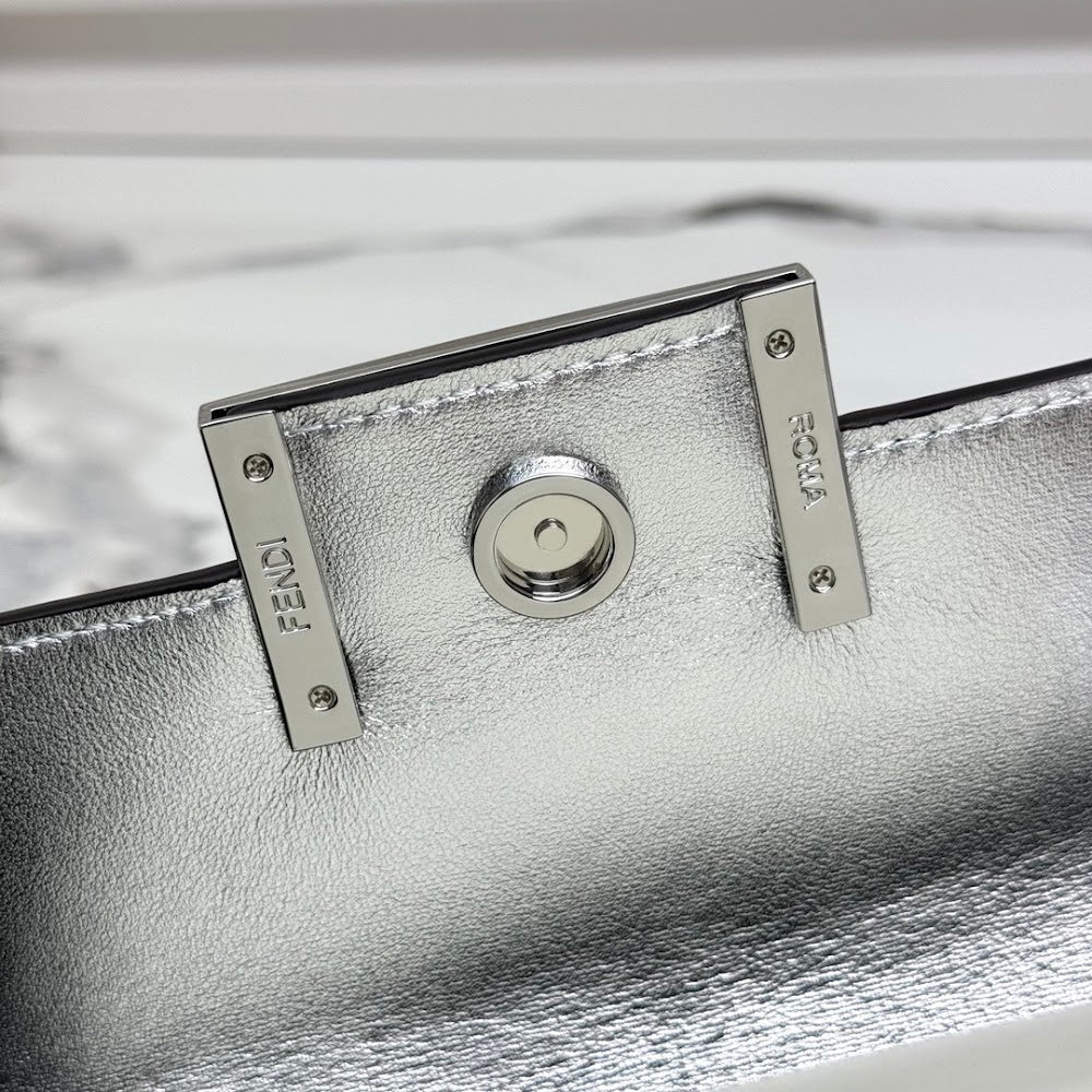 new-luxury-designer-bags-nm15570