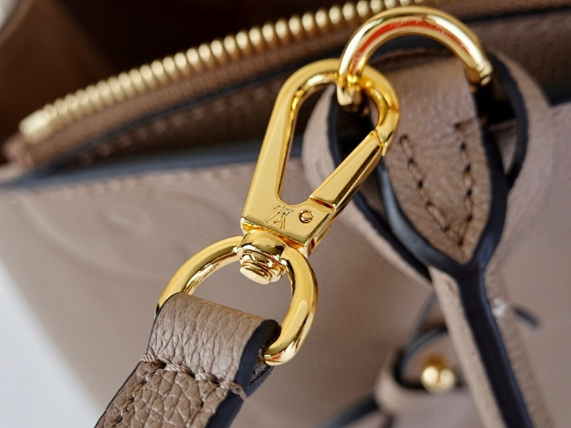 Dragons Bags ln Luxury Bag --66677