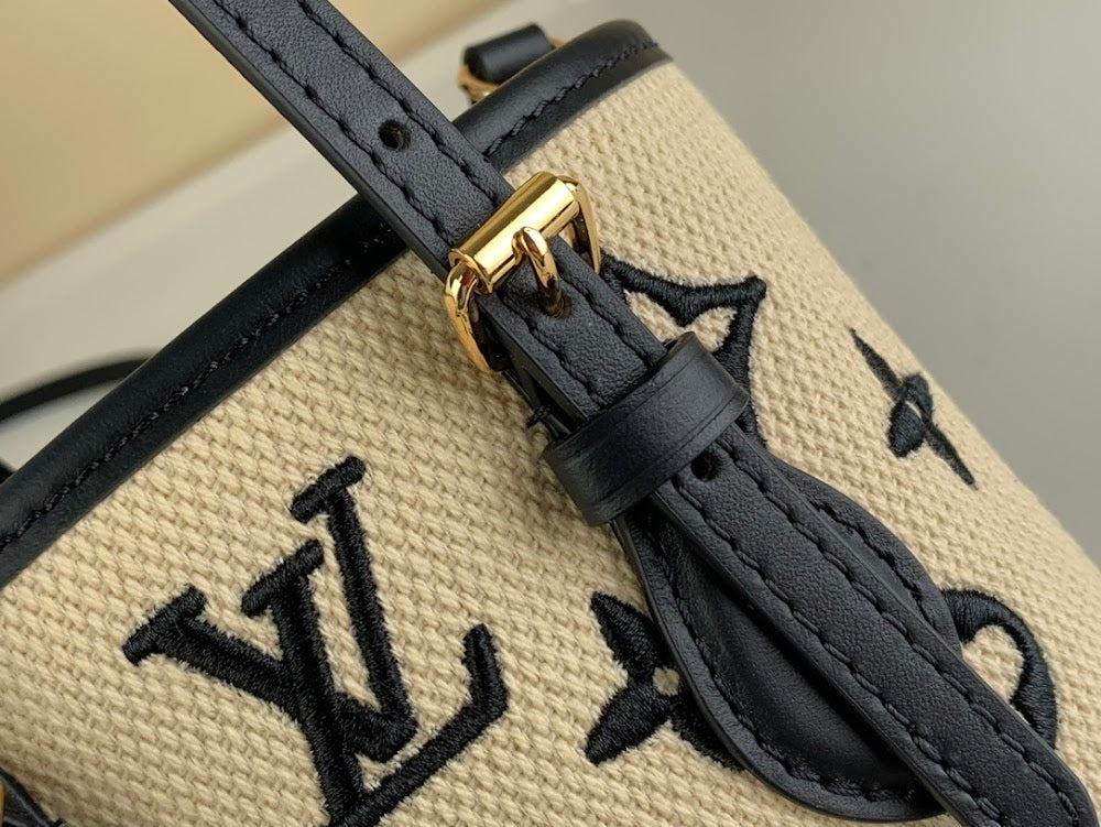 Dragons Bags ln Luxury Bag --61696