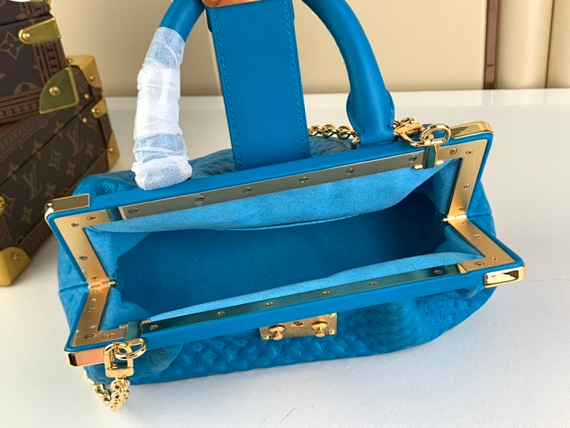 Dragons Bags ln Luxury Bag --61503