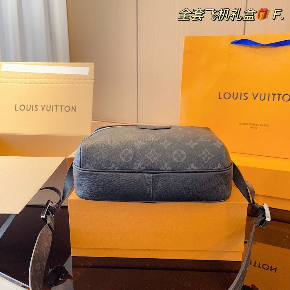 Dragons Bags ln Luxury Bag --70130
