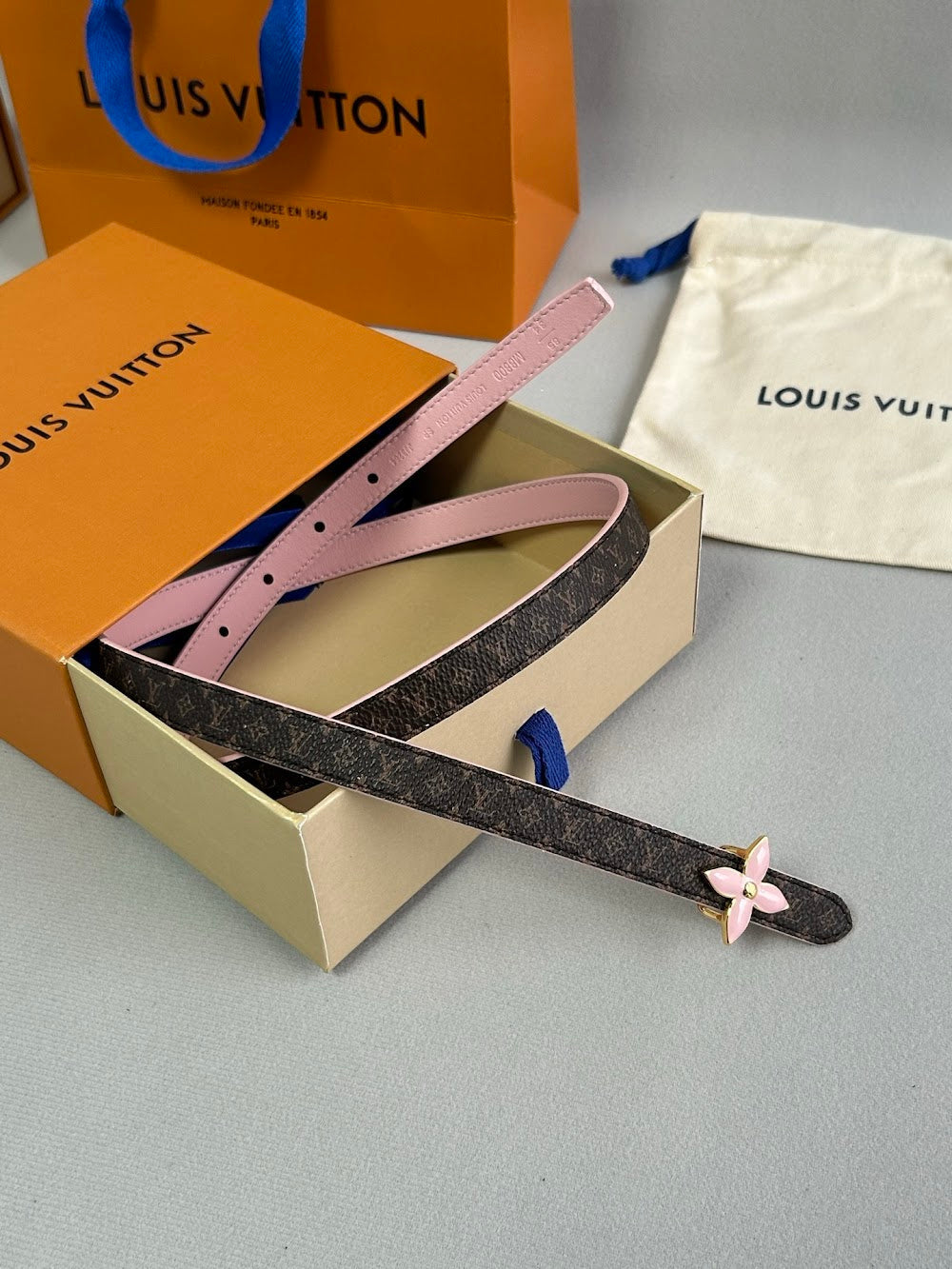 Dragons Bags ln Luxury Belt --101001