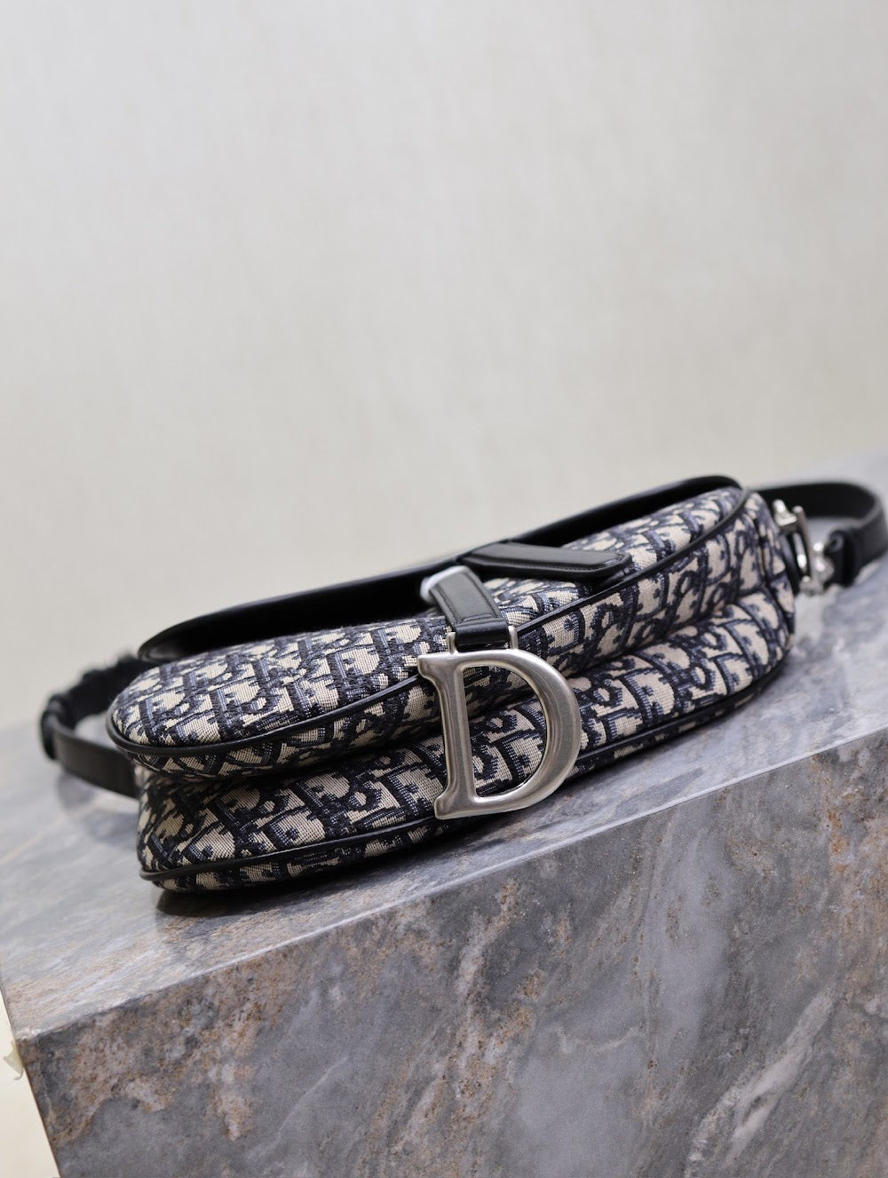Dragons BagsDiorn Luxury Bag --115577