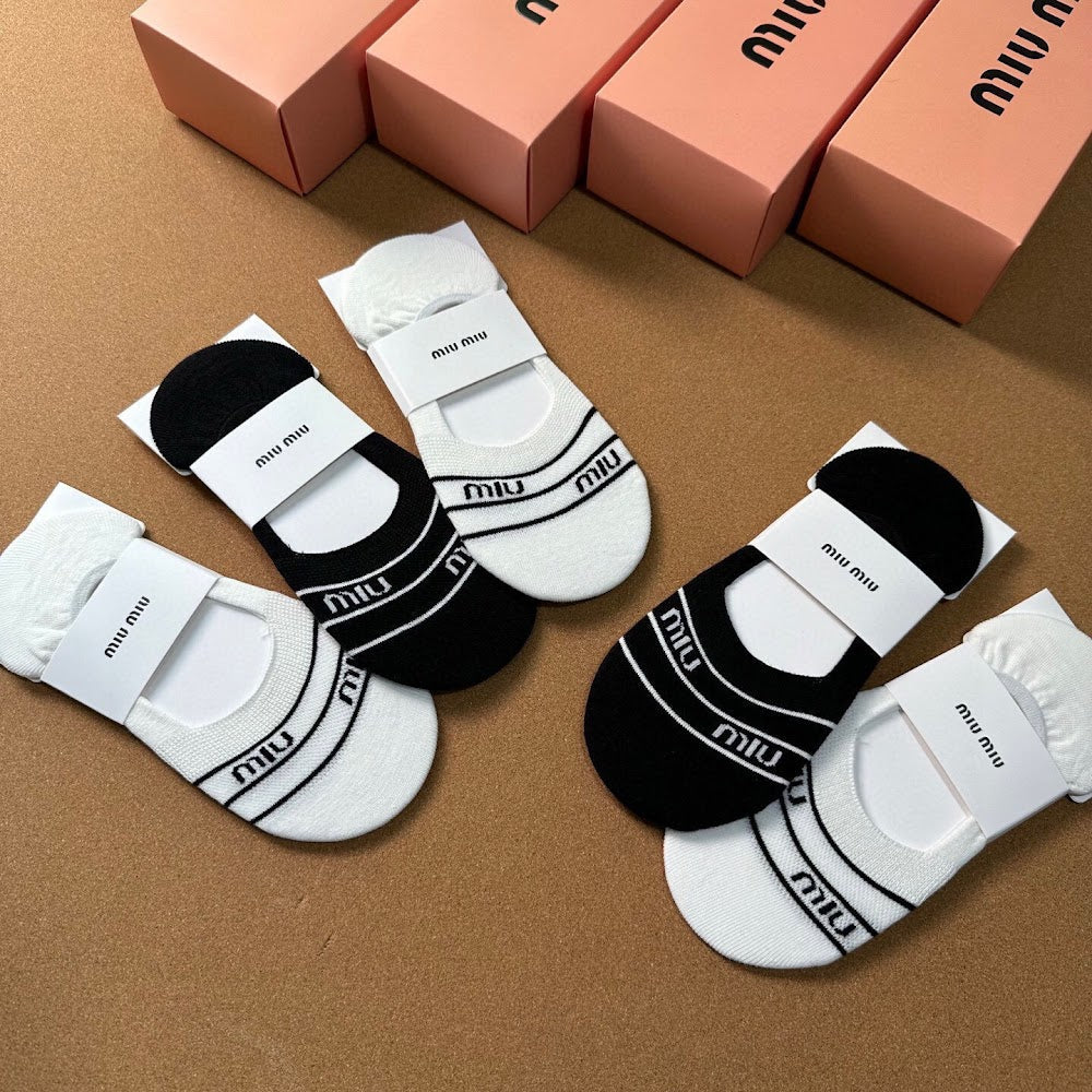 Dragons Bags Premium Luxury Socks --98649