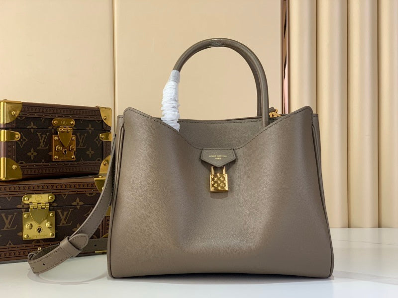 Dragons Bags ln Luxury Bag --63040