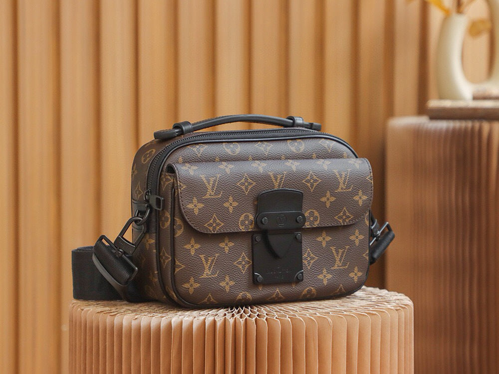 Dragons Bags ln Luxury Bag --71119