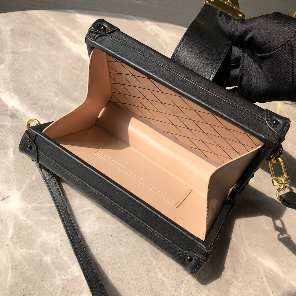 Dragons Bags ln Luxury Bag --67730