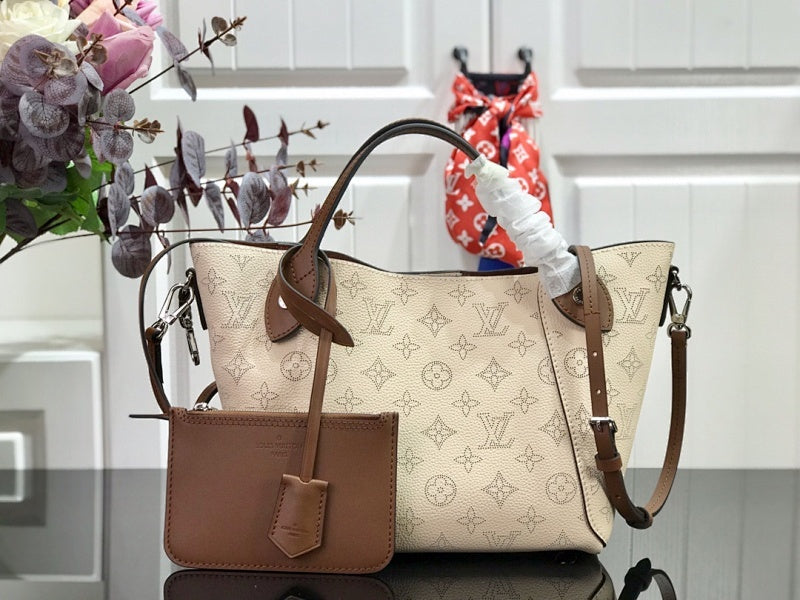 Dragons Bags ln Luxury Bag --59751