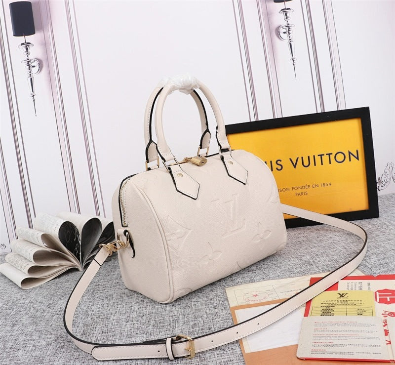 Dragons Bags ln Luxury Bag --78202