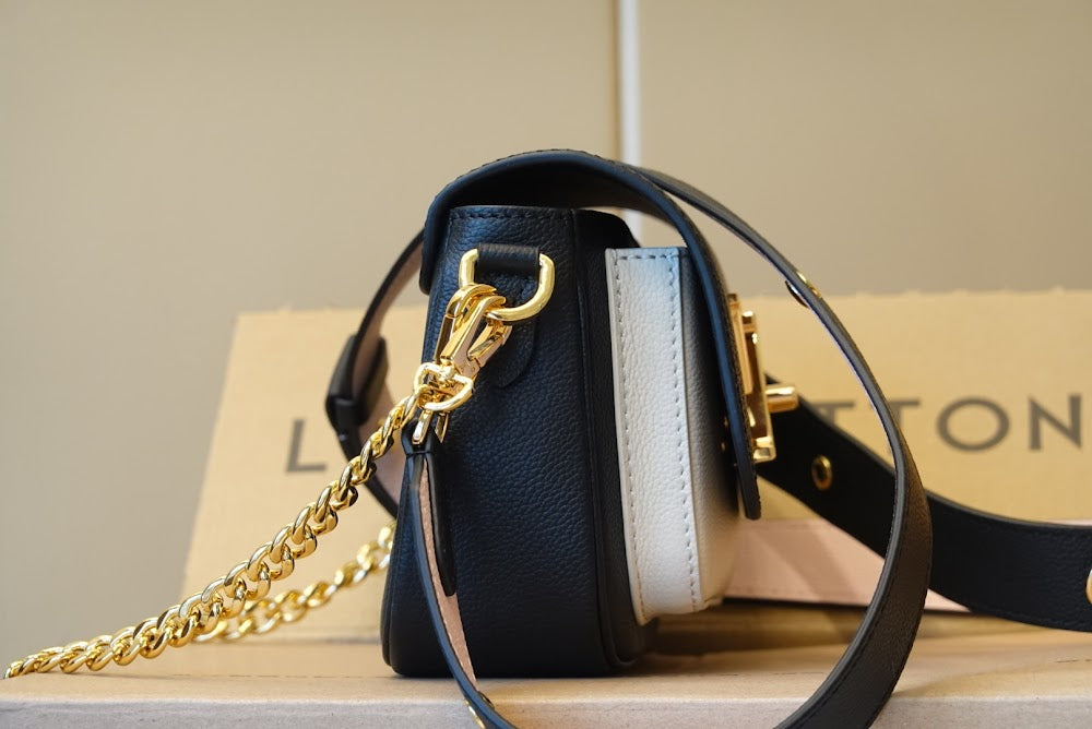 Dragons Bags ln Luxury Bag --67323