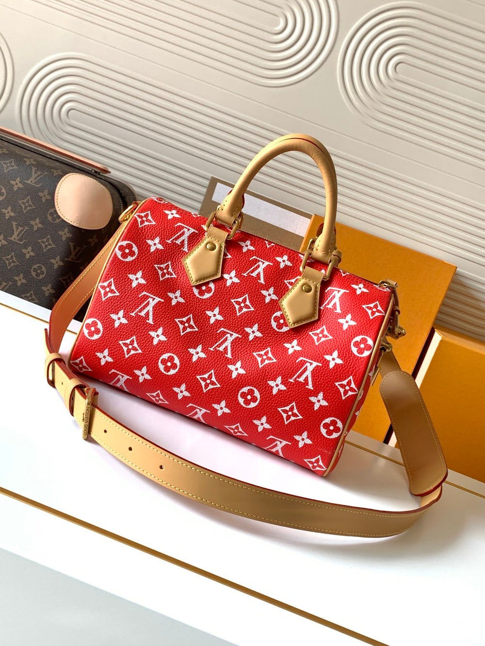 Dragons Bags ln Luxury Bag --81636