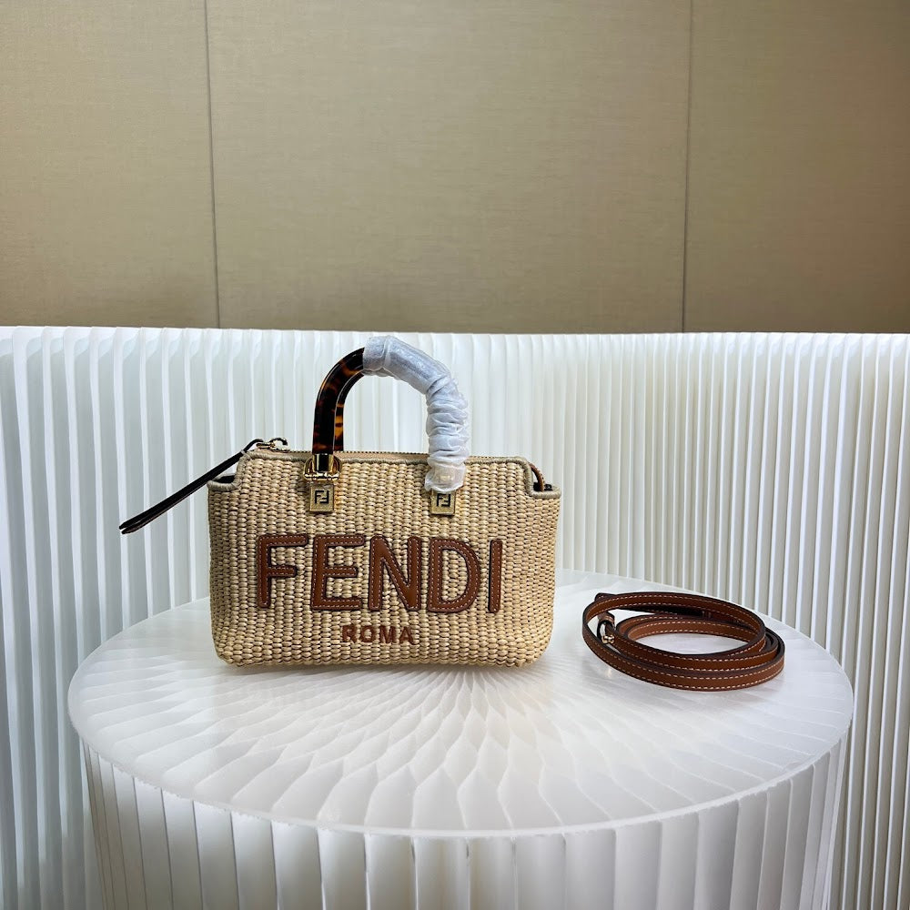new-luxury-designer-bags-nm15676