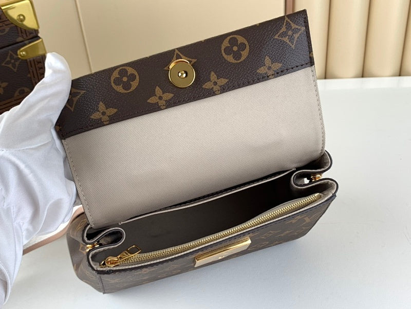 Dragons Bags ln Luxury Bag --62051