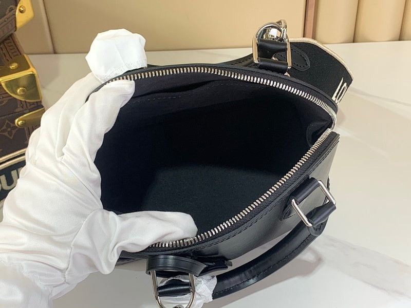 Dragons Bags ln Luxury Bag --69959