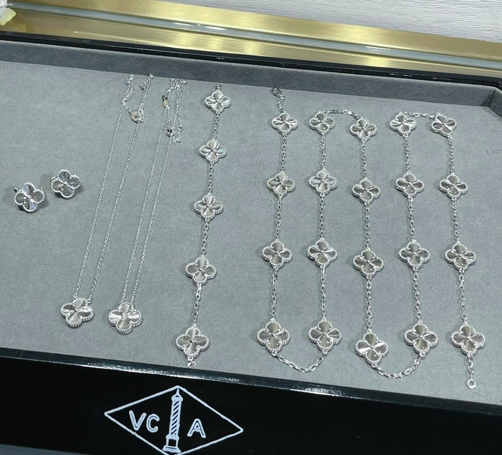Dragons Bags VCA Luxury Jewelry --52088