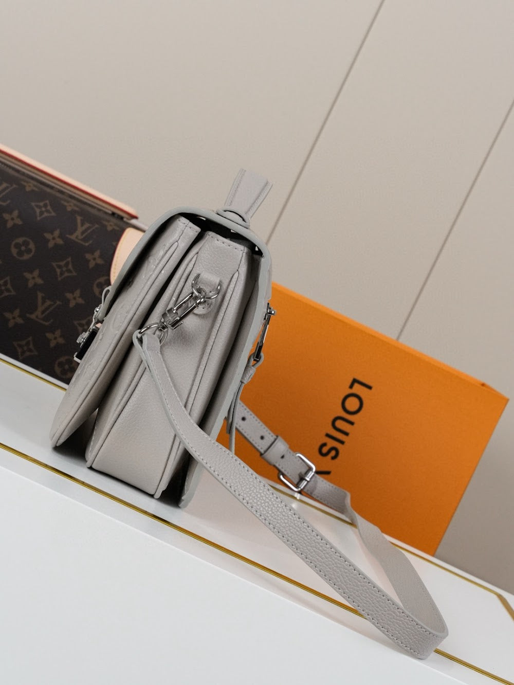 Dragons Bags ln Luxury Bag --81744