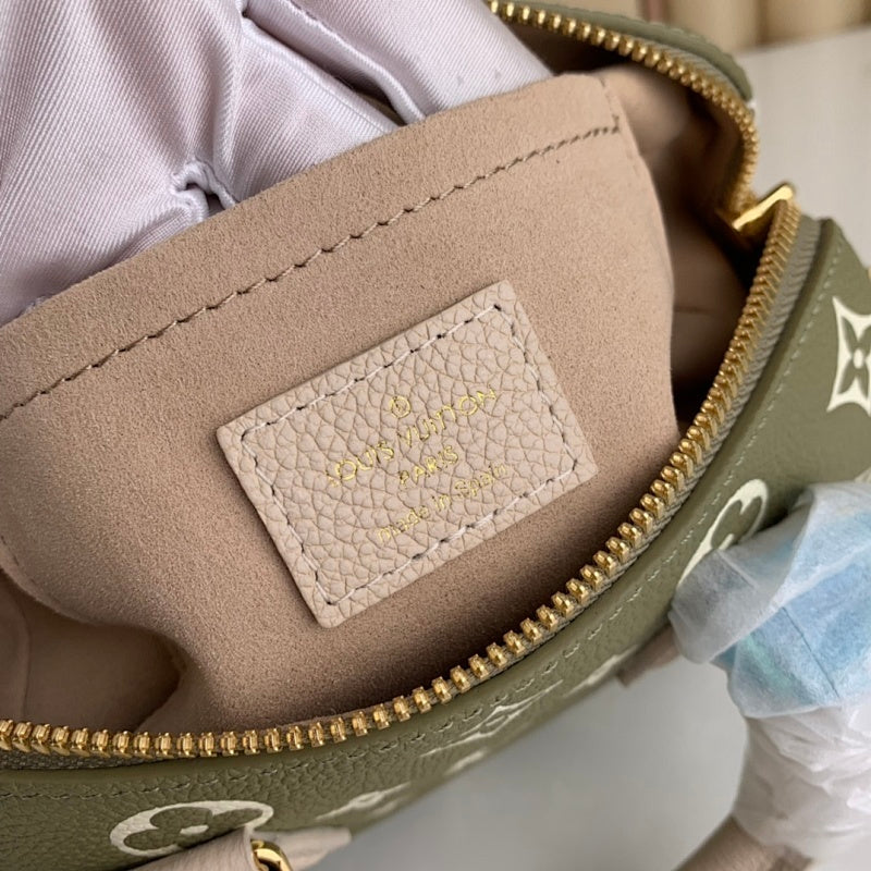Dragons Bags ln Luxury Bag --67338