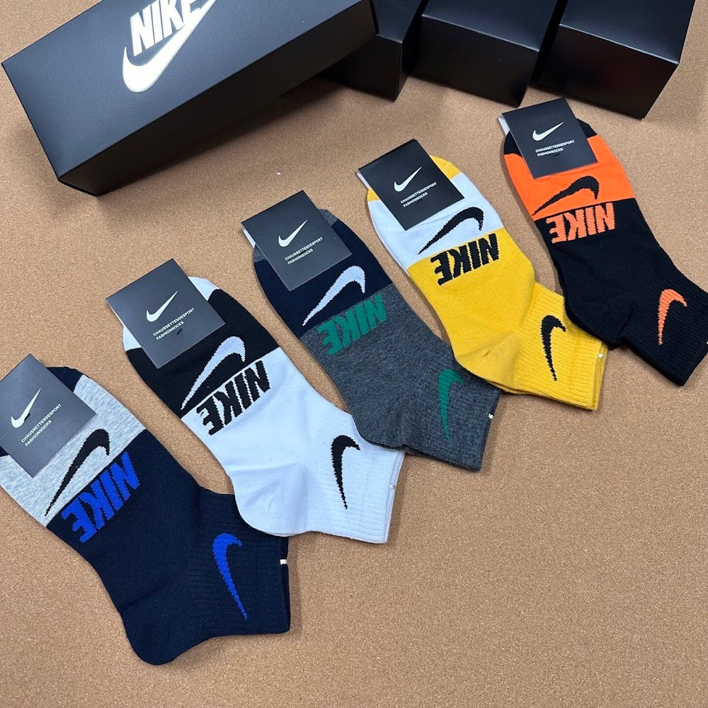 Dragons Bags Premium Luxury Socks --98400