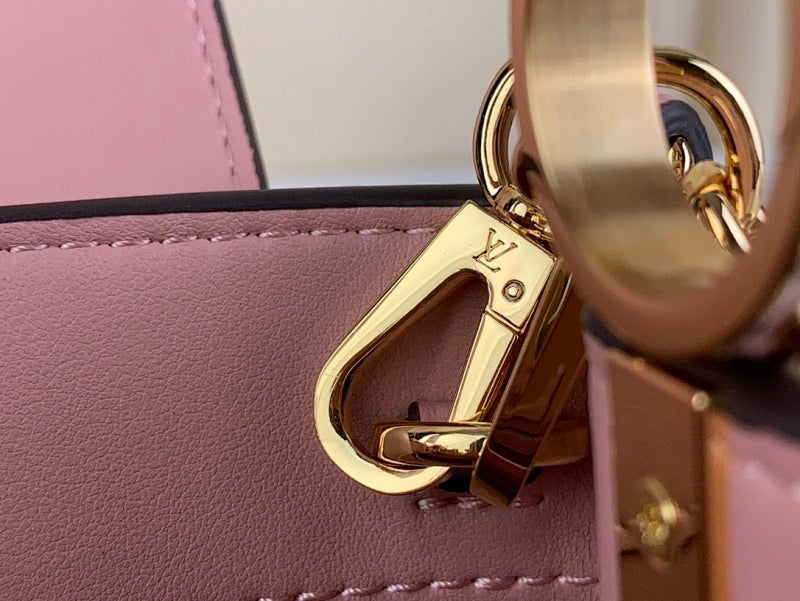 Dragons Bags ln Luxury Bag --68619