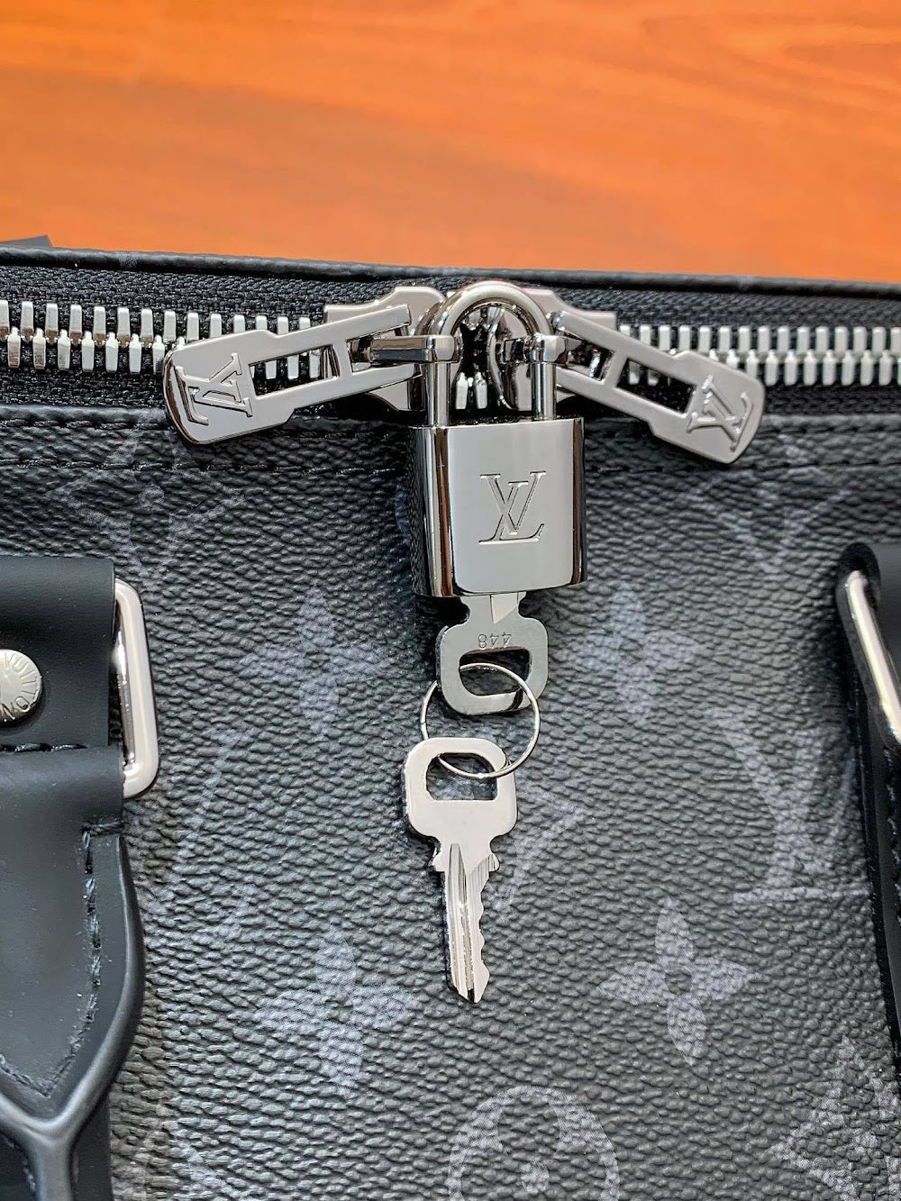 Dragons Bags ln Luxury Bag --59574