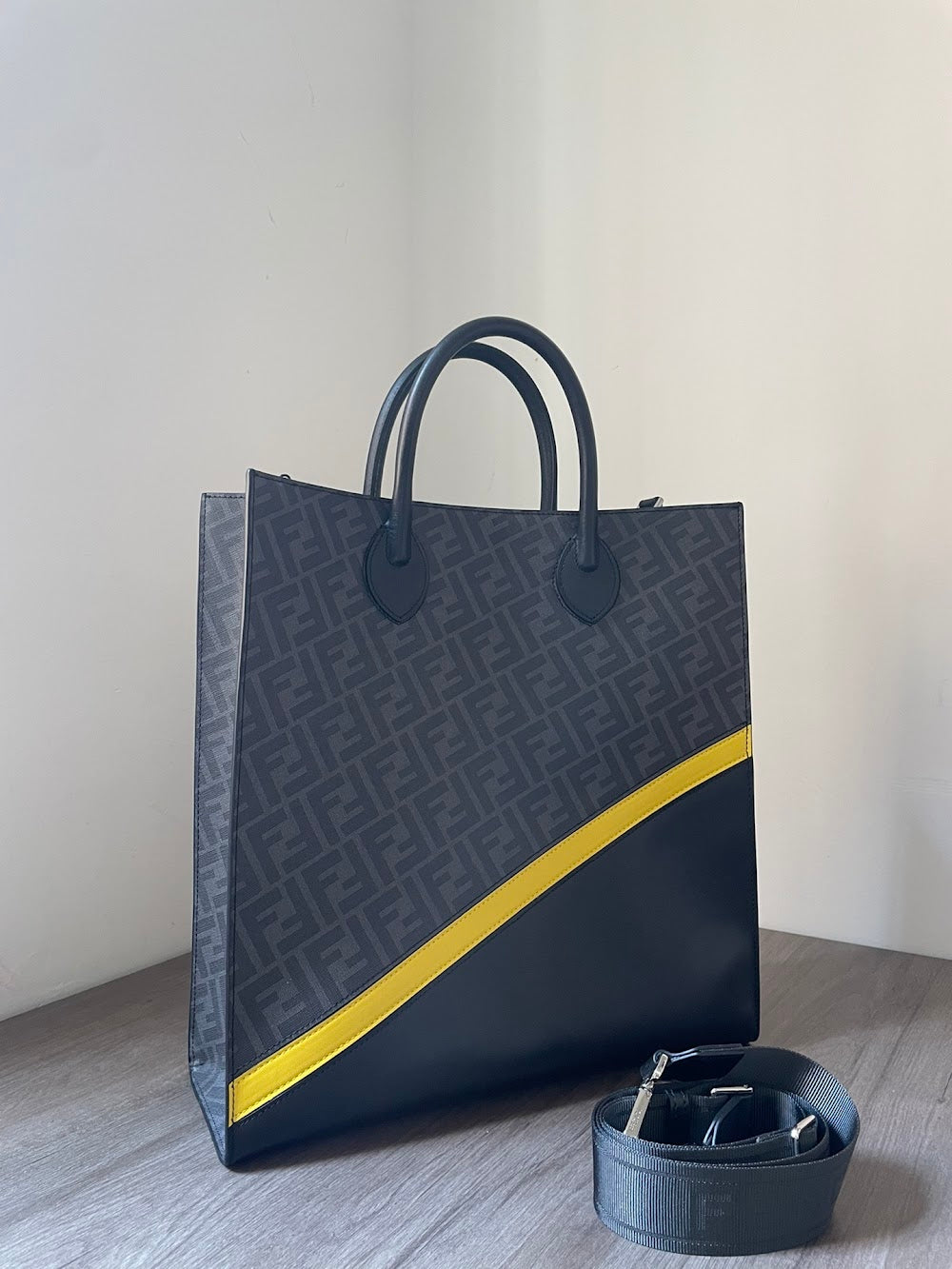 new-designer-premium-bags-nm15655