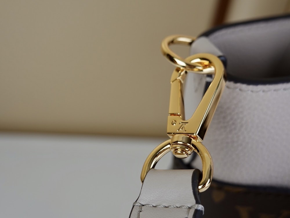 Dragons Bags ln Luxury Bag --66678