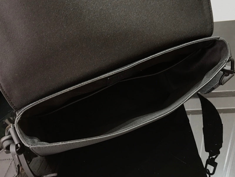 Dragons Bags ln Luxury Bag --59641