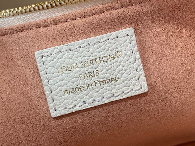 Dragons Bags ln Luxury Bag --63109