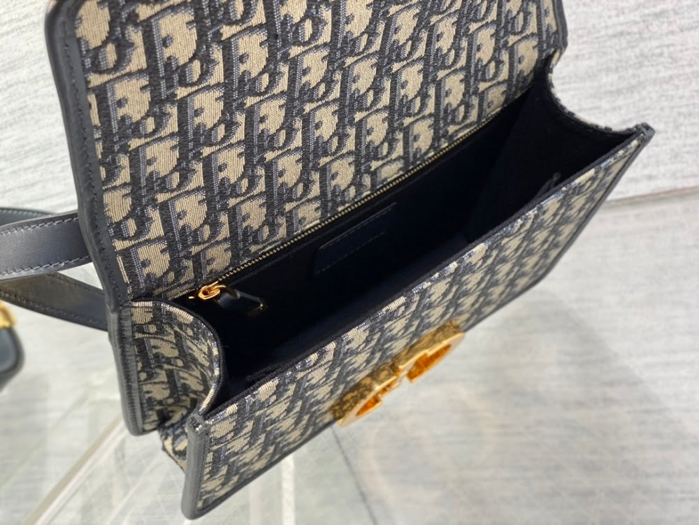 new-designer-premium-bags-nm16137