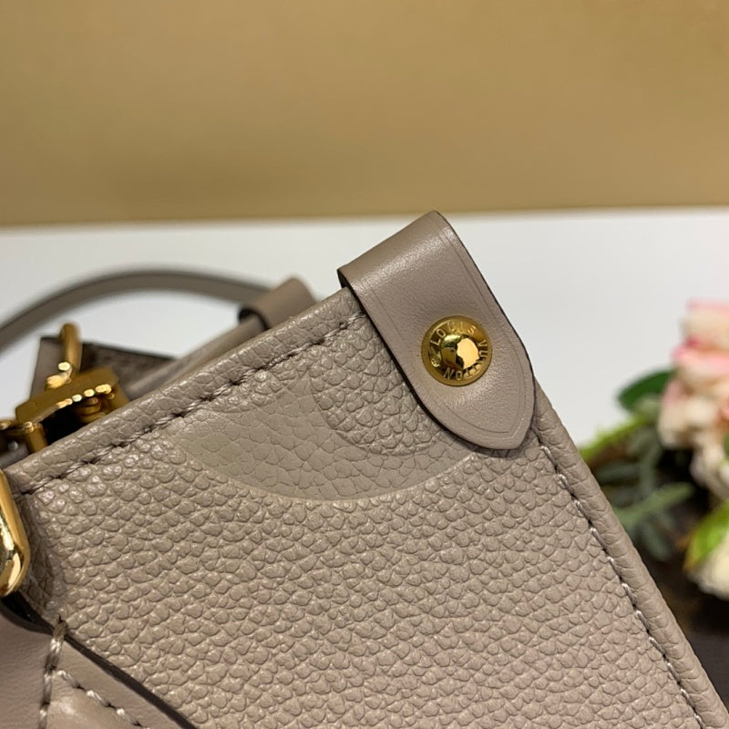 Dragons Bags ln Luxury Bag --66683