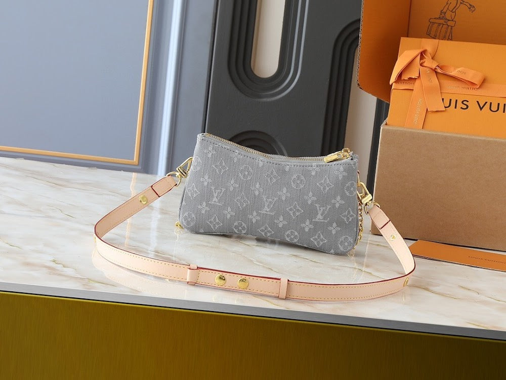 Dragons Bags ln Luxury Bag --76874