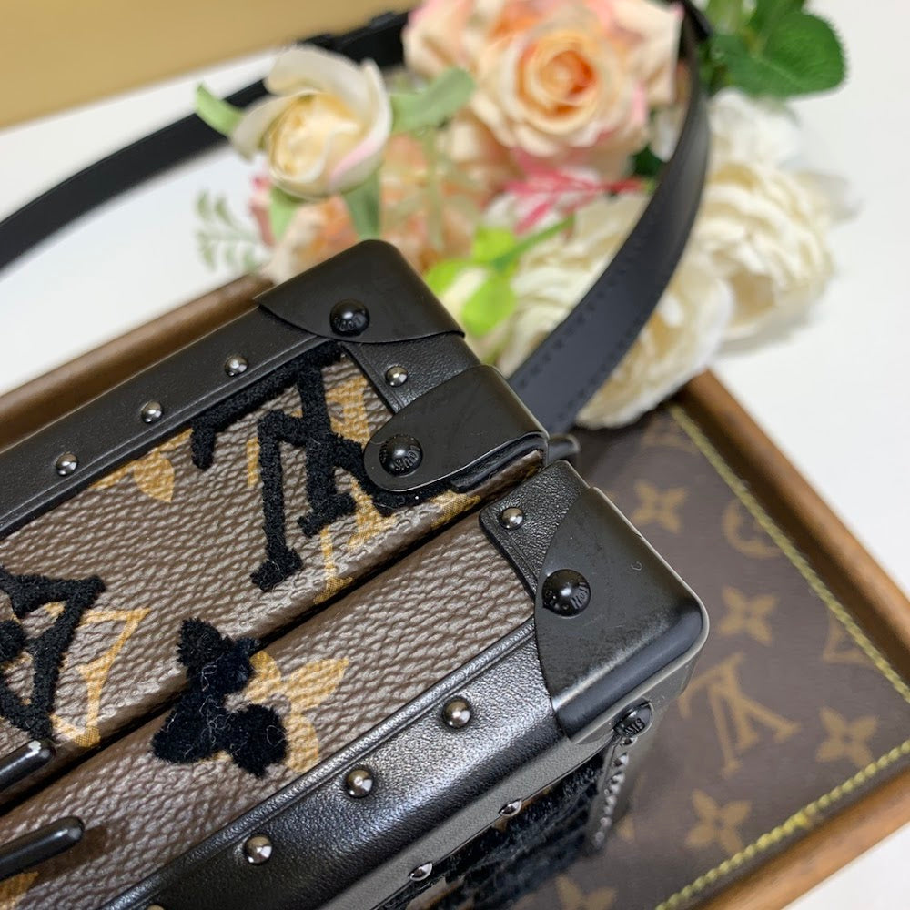 Dragons Bags ln Luxury Bag --65943
