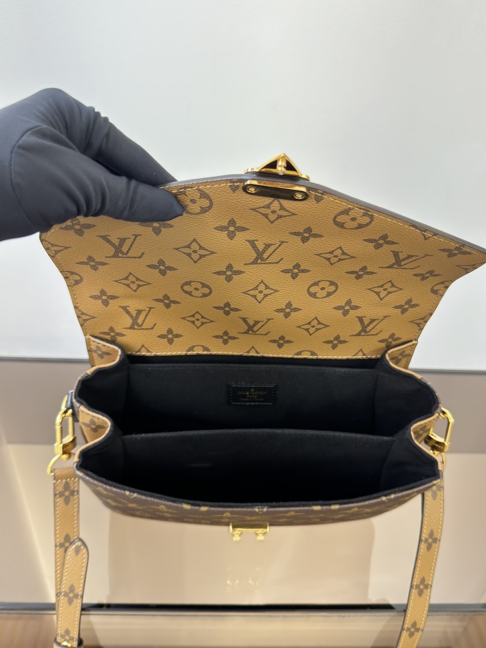Dragons Bags ln Luxury Bag --97342
