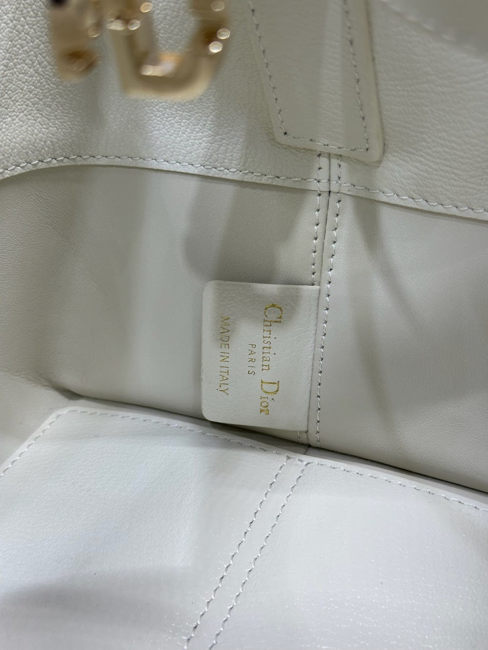 Dragons BagsDiorn Luxury Bag --116129