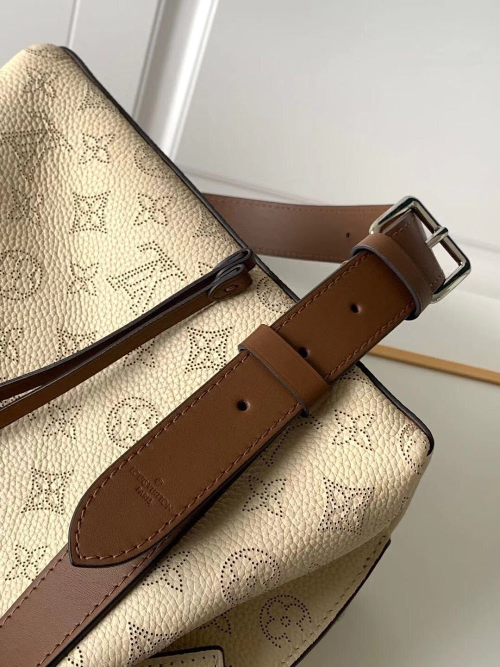 Dragons Bags ln Luxury Bag --97109