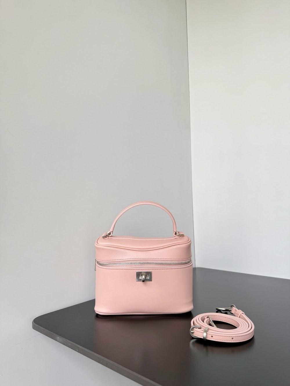Dragons Bags Balenciaga Luxury Bag --111321