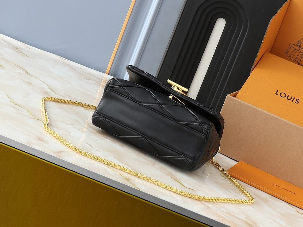 Dragons Bags ln Luxury Bag --76616