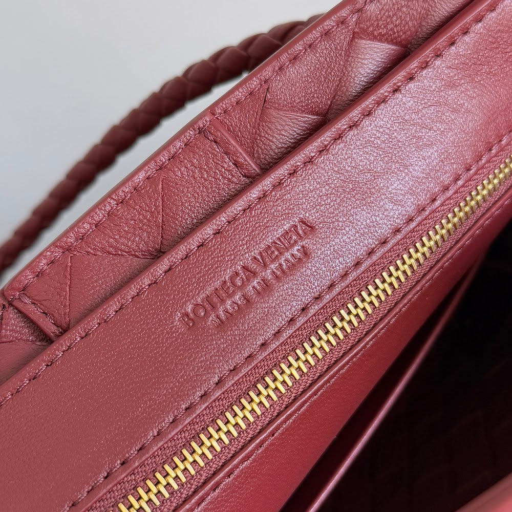 new-luxury-designer-bags-nm10650