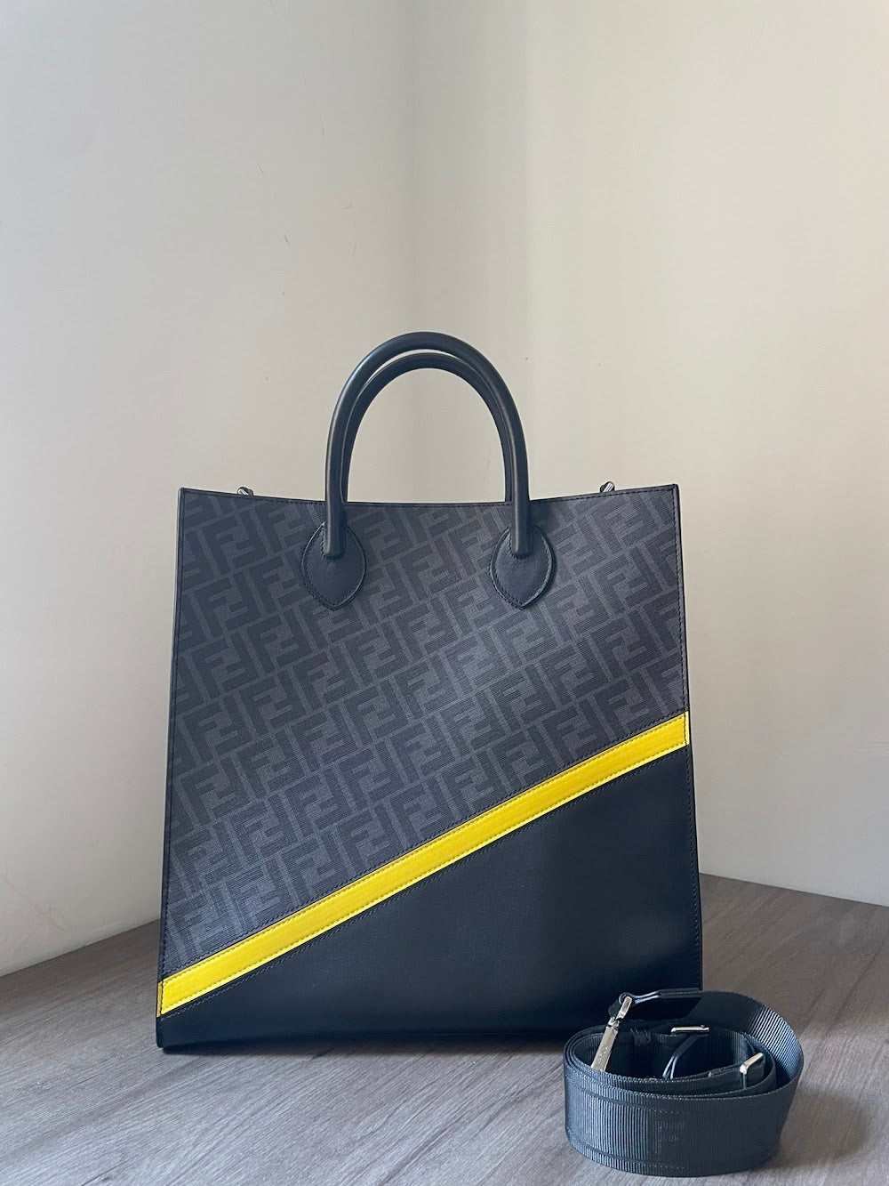 new-designer-premium-bags-nm15439