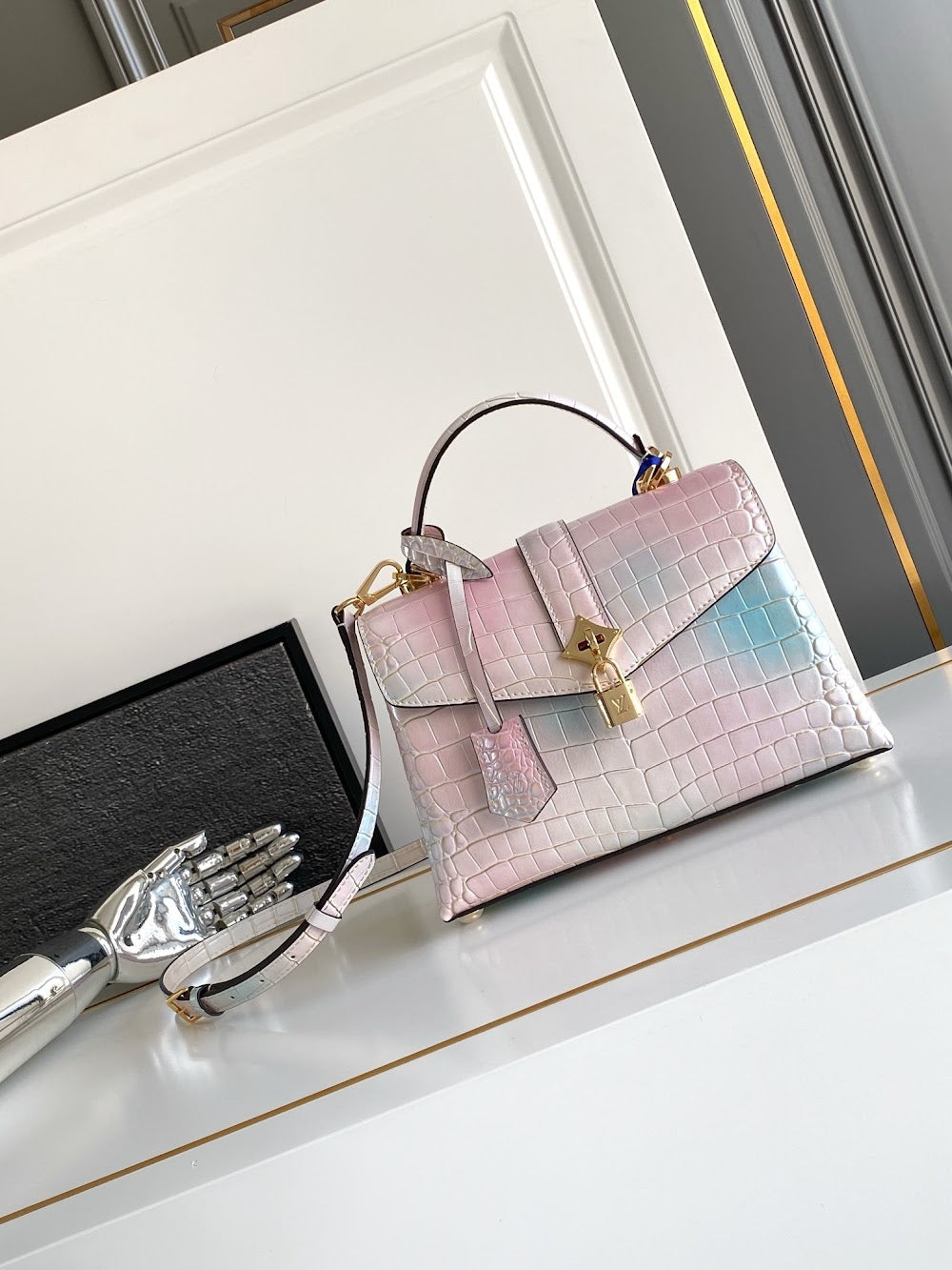 Dragons Bags ln Luxury Bag --96261
