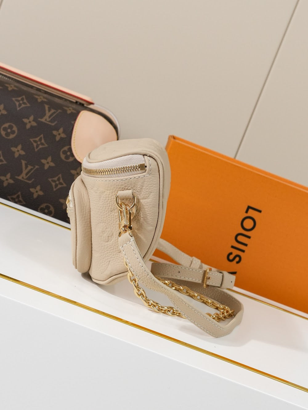 Dragons Bags ln Luxury Bag --81755